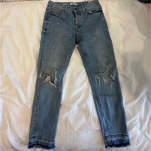 Top-Men’s Distressed Cropped Jeans